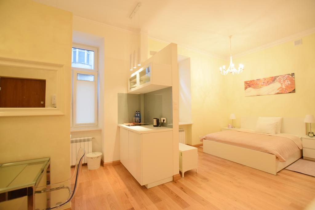 Elegant Apartment Foksal Warschau Exterior foto