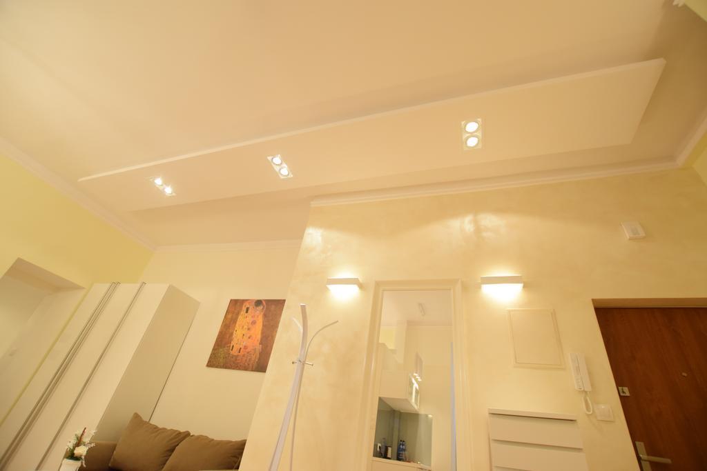 Elegant Apartment Foksal Warschau Exterior foto