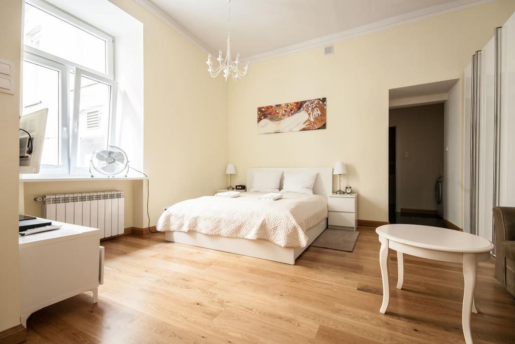 Elegant Apartment Foksal Warschau Exterior foto